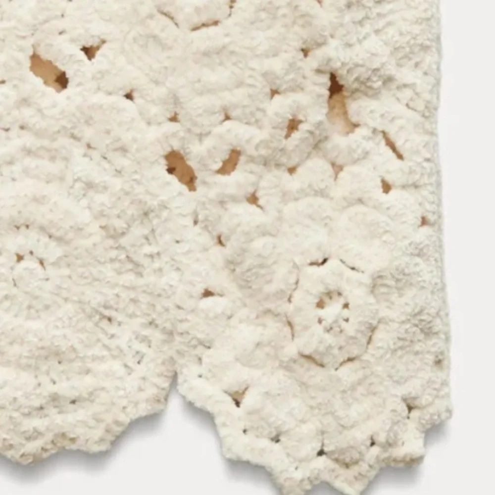 Zara Cream Crochet Crop Top